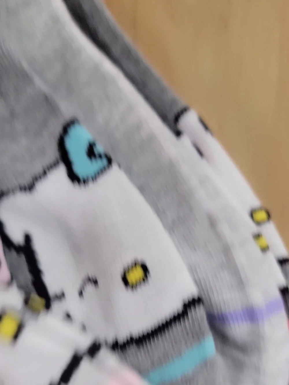 Hello Kitty Grey Ankle Socks with Pastel Pink & Blue Accents (5 Pairs)